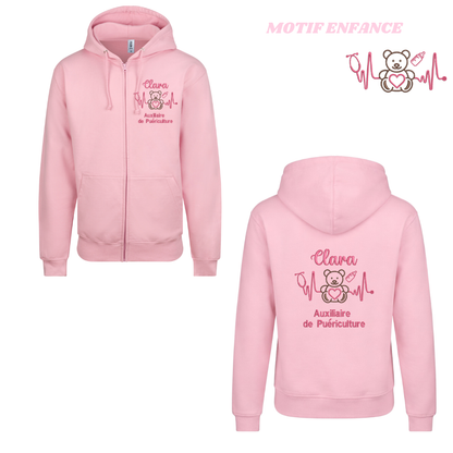 Sweat zip rose pastel soignant personnalisé